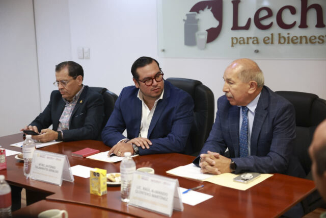 Leche para el Bienestar e Inafed amplían coordinación para llevar programas a municipios