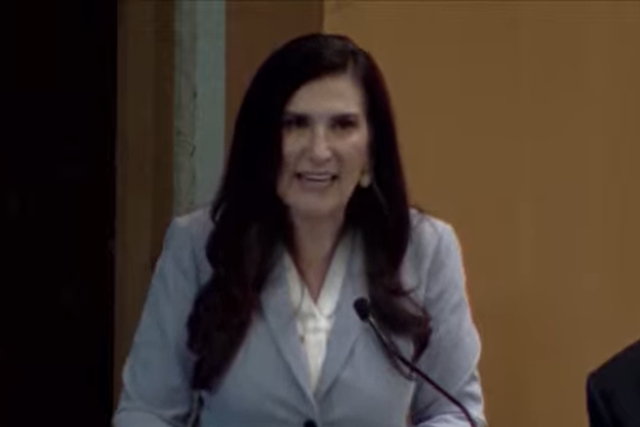 Kenia López resalta 150 dictámenes y más de 3 mil intervenciones