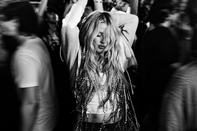 Ellie Goulding demanda a sus exmánagers por un presunto conflicto de interés con Live Nation