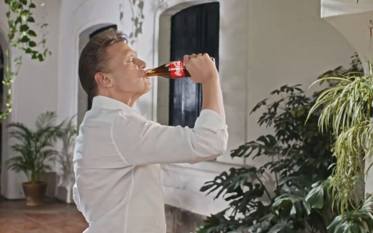 Luis Miguel reaparece en comercial tras meses alejado de los escenarios